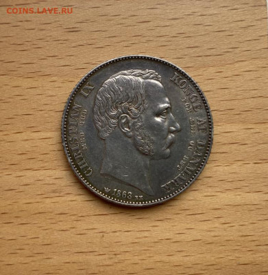 Дания 2 Ригсдалера 1863 Смерть Фредерика VII - danija_2_rigsdalera_1863_smert_frederika_vii_vstuplenie_na_prestol_kristiana_ix_serebro_krona_shajba (3)