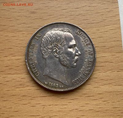 Дания 2 Ригсдалера 1863 Смерть Фредерика VII - danija_2_rigsdalera_1863_smert_frederika_vii_vstuplenie_na_prestol_kristiana_ix_serebro_krona_shajba (1)