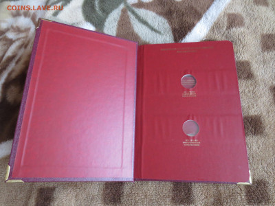 Альбом для монет из серии Красная книга 1991-1994гг. - IMG_8625.JPG