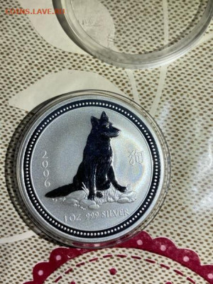 1 Доллар  Австралия 2006  Лунный календарь Год Собаки Лунар  - gZ6YHyxq0EY