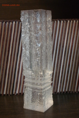 Ваза из 90-х. оргстекло. массивная. - ваза оргстекло 1.JPG
