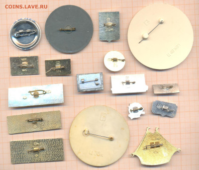 значки разные 17 фикс.цена от 10 руб, до ухода в архив - 3а 001
