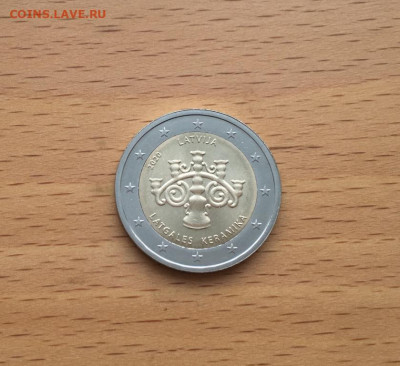 биметалл Латвия 2 евро 2020 Латгальская керамика - bimetall_latvija_2_evro_2020_latgalskaja_keramika