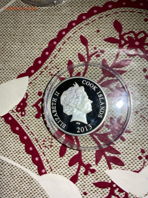 1 Доллар  Острова Кука 2013  Чемпионат по футбол 2014 в Браз - GhJgyjXjoLB62IJnh47Xx8ztCrAGWNn6soeXbdPiZUOUmfiJMn2CML1s87exeb5xqTpSHpyzvlemTYwYq_sL68qX