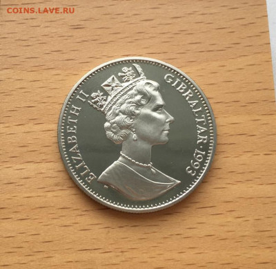 Шайба Гибралтар 1 крона 1993 Зимние Олимпийские Игры Бобслей - shajba_gibraltar_1_krona_1993_zimnie_olimpijskie_igry_lillekhammer_1994_bobslej_olimpiada_sport (1)
