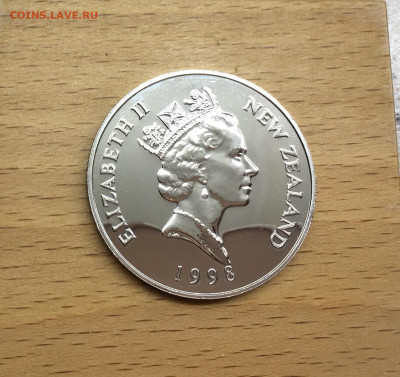 Крона Шайба Новая Зеландия 5 долларов 1998 альбатрос - IMG_8874.JPG
