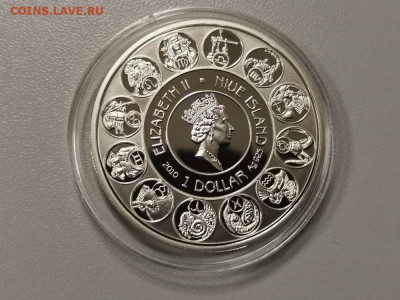 1доллар 2010 Ниуэ Зодиак А.Мухи(Козерог), Ag925, до 27.06 - Я Муха-Козерог-2