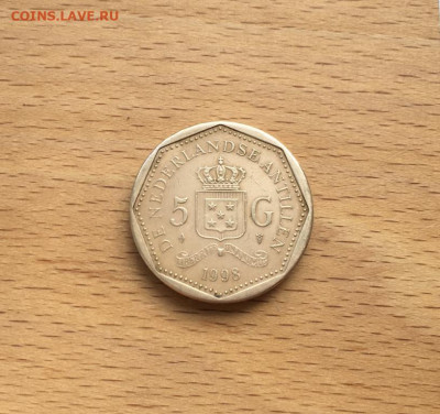 Нидерландские Антильские острова 5 гульденов 1998 - niderlandskie_antilskie_ostrova_5_guldenov_1998