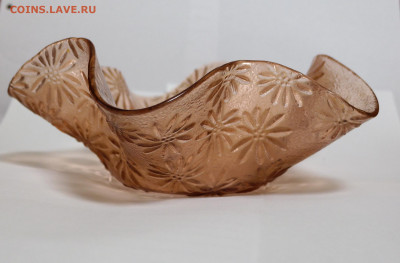 салатница сложной формы. Карамельное стекло. Винтаж - винтажная салатница карамельное стекло 2.JPG