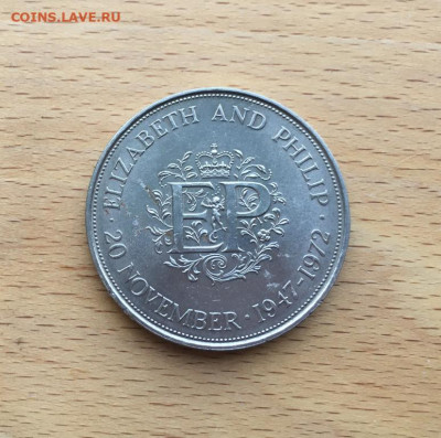Крона Шайба Великобритания 25 пенсов 1972 Королевская свадьб - krona_shajba_velikobritanija_25_pensov_1972_korolevskaja_serebrjanaja_svadba