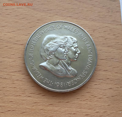 Крона Шайба Фолклендские острова 50 пенсов 1981 Свадьба - krona_shajba_folklendskie_ostrova_50_pensov_1981_svadba_princa_charlza_i_ledi_diany