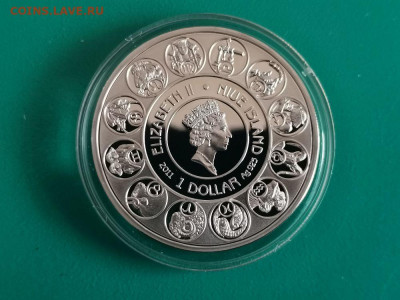 1 доллар 2011 Ниуэ, Зодиак А.Мухи, Весы, Ag925, до 17.08 - Я Муха-Весы-2