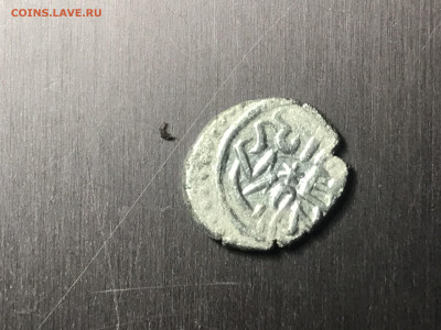 Нужна помощь в определении монет - 9A61E490-A123-49E3-8D0D-6A619491F0F5
