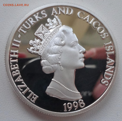 Теркс и Кайкос 20 крон 1998 Год Тигра на подлинность и оценк - DSC00611 - копия.JPG