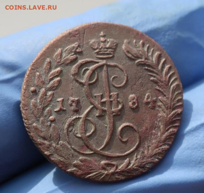 км денга 1784 вполне коллекционная, с довеском - 3
