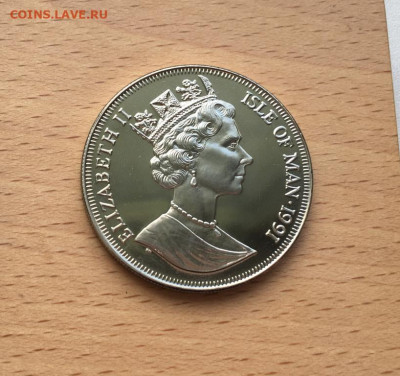 Шайба Остров Мэн 1 крона 1991 принцесса Диана 10 лет свадьбе - krona_shajba_ostrov_men_1_krona_1991_princessa_diana_10_let_svadbe_princa_charlza_i_princessy_diany (1)