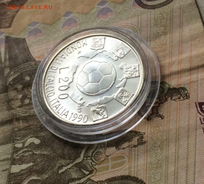 Италия 200 лир 1989 год Чемпионат мира по футболу 1990 - 64