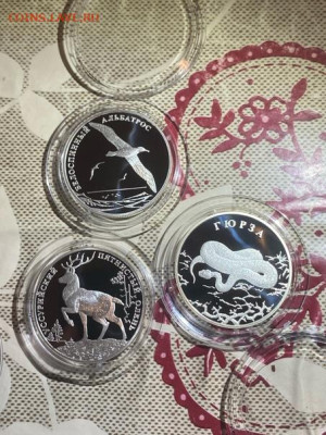 2 руб 2010  Красная книга Альбатрос, Олень, Гюрза, Комплект  - 9YRpo8F4THw