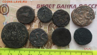 восемь античных монет из медных сплавов - 4
