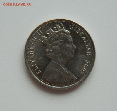 Гибралтар 10 пенсов 2007 г. до 25.05.24 - DSCN0599.JPG