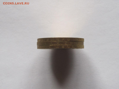 10 рублей Осетия Алания гурт 180 3 монеты блеск 31.05 22:05 - IMG_8113.JPG