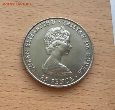 Крона Шайба Тристан-да-Кунья 25 пенсов 1981 Свадьба Принца - krona_shajba_tristan_da_kunja_25_pensov_1981_svadba_princa_charlza_i_ledi_diany (1)
