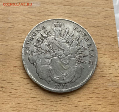 Курфюршество Бавария Максимилиан III Талер 1771 Дева Мария - kurfjurshestvo_bavarija_maksimilian_iii_taler_1771_deva_marija_krona_shajba_serebro (2)