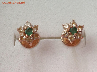 Серьги-гвоздики золото изумруды, блиц. до 28.08 21:00 - image