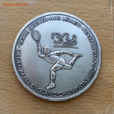 Памятная настольная медаль Теннис Победитель Уимблдон 1989 - IMG_7512.JPG