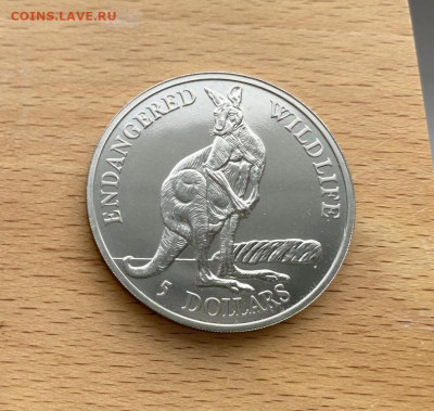 Крона Шайба Острова Кука 5$ долларов 1991 Красный кенгуру - krona_shajba_ostrova_kuka_5_dollarov_1991_krasnyj_kenguru_vymirajushchie_vidy_fauna_zhivotnye