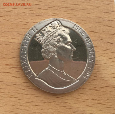 Крона Шайба Остров Мэн 1 крона 1994 Чемпионат мира футбол - krona_shajba_ostrov_men_1_krona_1994_chempionat_mira_po_futbolu_ssha (1)