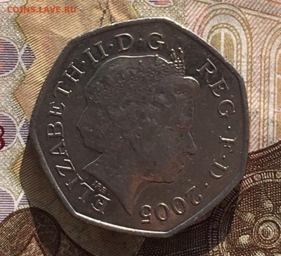 Великобритания 50 пенсов 2005 Словарь до 23.10. в 22.00 - IMG_E1473.JPG