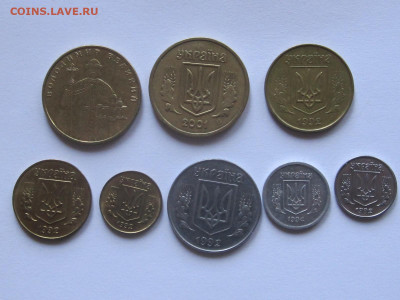 1-50 коп 1 гривна 8 шт. Украина 1992-2006 блеск 04.11 22:15 - IMG_9964.JPG