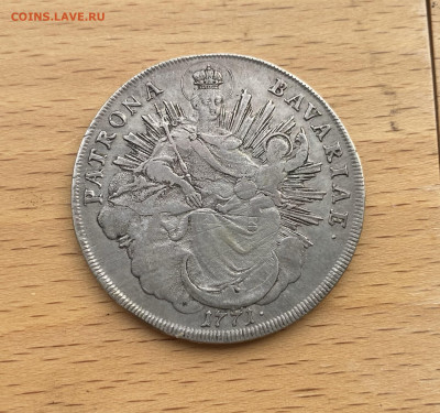 Курфюршество Бавария Максимилиан III Талер 1771 Дева Мария - IMG_9801.JPG