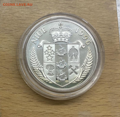 Крона Шайба Ниуэ 5$ долларов 1996 Корабль Resolution Парусни - krona_shajba_niue_5_dollarov_1996_korabl_resolution_parusnik_flot_pruf_proof (1)