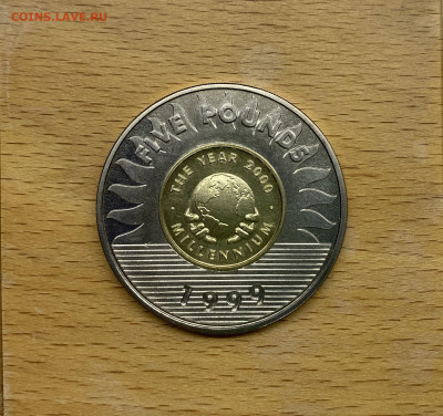 Крона Шайба Гернси 5 фунтов 1999 Миллениум биметалл - IMG_0242.JPG