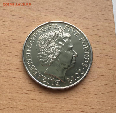 Крона Шайба Великобритания 5 фунтов 2012 Паралимпийские Игры - krona_shajba_velikobritanija_5_funtov_2012_paralimpijskie_igry_london_paralimpiada_sport_olimpiada (1)