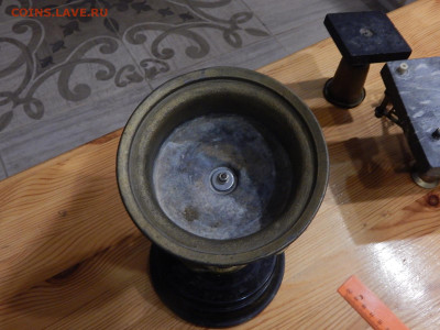 Нижняя часть от киросиновой лампы Окончание  9.02.2025г в 22 - DSCN3414.JPG