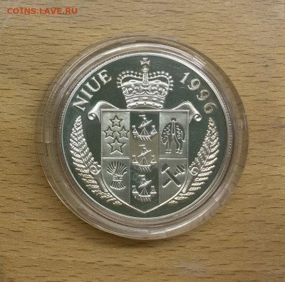 Крона Шайба Ниуэ 5$ долларов 1996 Корабль Resolution Парусни - krona_shajba_niue_5_dollarov_1996_korabl_resolution_parusnik_flot_pruf_proof (1)