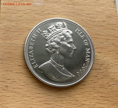 Шайба Остров Мэн 1 крона 2000 10 лет падению Берлинской стен - krona_shajba_ostrov_men_1_krona_2000_10_let_padeniju_berlinskoj_steny (1)