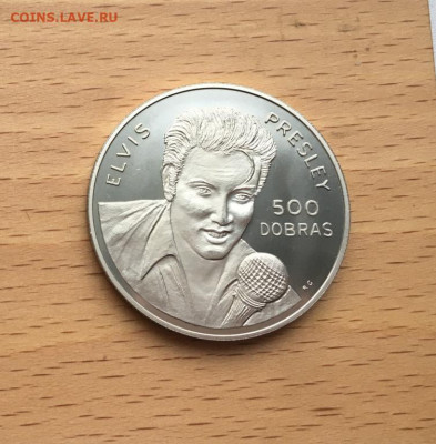 Крона Шайба Сан-Томе и Принсипи 500 добр 1993 Элвис Пресли - krona_shajba_san_tome_i_prinsipi_500_dobr_1993_elvis_presli