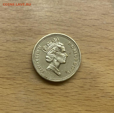 Великобритания 1 фунт 1994 Шотландский лев Королева Елизавет - velikobritanija_1_funt_1994_shotlandskij_lev_koroleva_elizaveta_2_bunc_iz_nabora_redkaja (1)