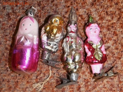 7 старых стеклянных новогодних игрушки - стеклянные новогодние игрушки.JPG