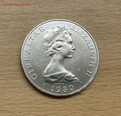 Шайба Гибралтар Крона 1980 175 лет Горацио Нельсона Корабль - IMG_1392.JPG