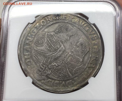 Саксония Талер 1608 Два Брата Кристиан II Иоганн Георг Слаб - saksonija_1_taler_1608_dva_brata_kristian_ii_iogann_georg_i_avgust_serebro_slab_ngc_xf45_redkost_rrr (1)