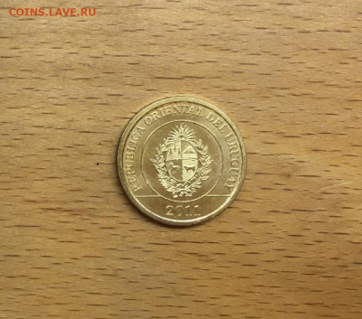 Уругвай 1 песо 2011 Броненосец фауна животные - urugvaj_1_peso_2011_bronenosec_fauna_zhivotnye (1)