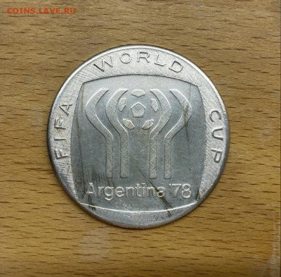 Жетон Медаль Аргентина Чемпионат Мира Футбол 1978 Кубок FIFA - zheton_medal_argentina_chempionat_mira_futbol_1978_kubok_fifa_fifa_sport_40_mm_krona_shajba (1)