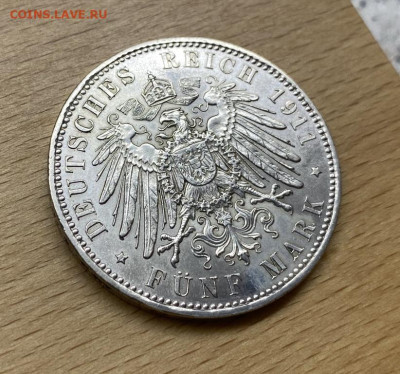 Бавария 5 марок 1911 90 лет Луитпольд Германская Империя - bavarija_5_marok_1911_90_let_luitpold_germanija_germanskaja_imperija_serebro_xf_aunc_sokhran_krona_shajba (3)