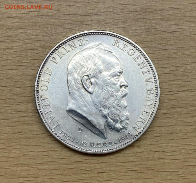 Бавария 5 марок 1911 90 лет Луитпольд Германская Империя - bavarija_5_marok_1911_90_let_luitpold_germanija_germanskaja_imperija_serebro_xf_aunc_sokhran_krona_shajba