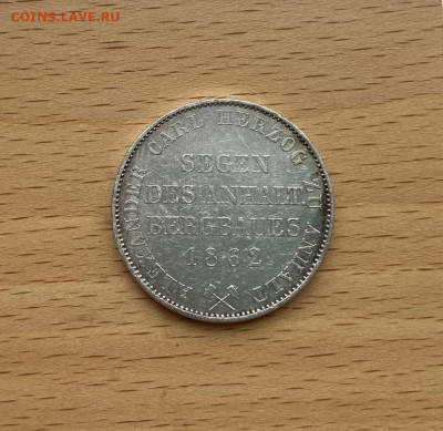 Анхальт 1 союзный Горный Талер 1862 Ангальт - Бернбург XF+ - ankhalt_1_sojuznyj_taler_1862_angalt_bernburg_gornyj_germanija_serebro_medved_r_xf_aunc (1)